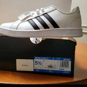 Adidas 5.5 kids shoes